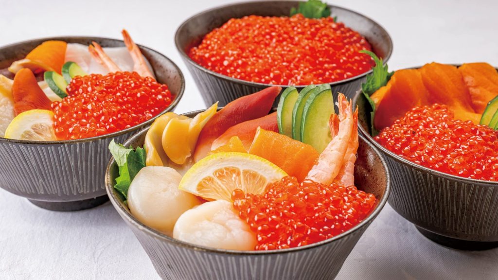 ホテルアベスト札幌の朝食。北海道の家庭の味を楽しめる和洋バイキングと、人気のご当地メニュー（ラーメンやスープカレー）