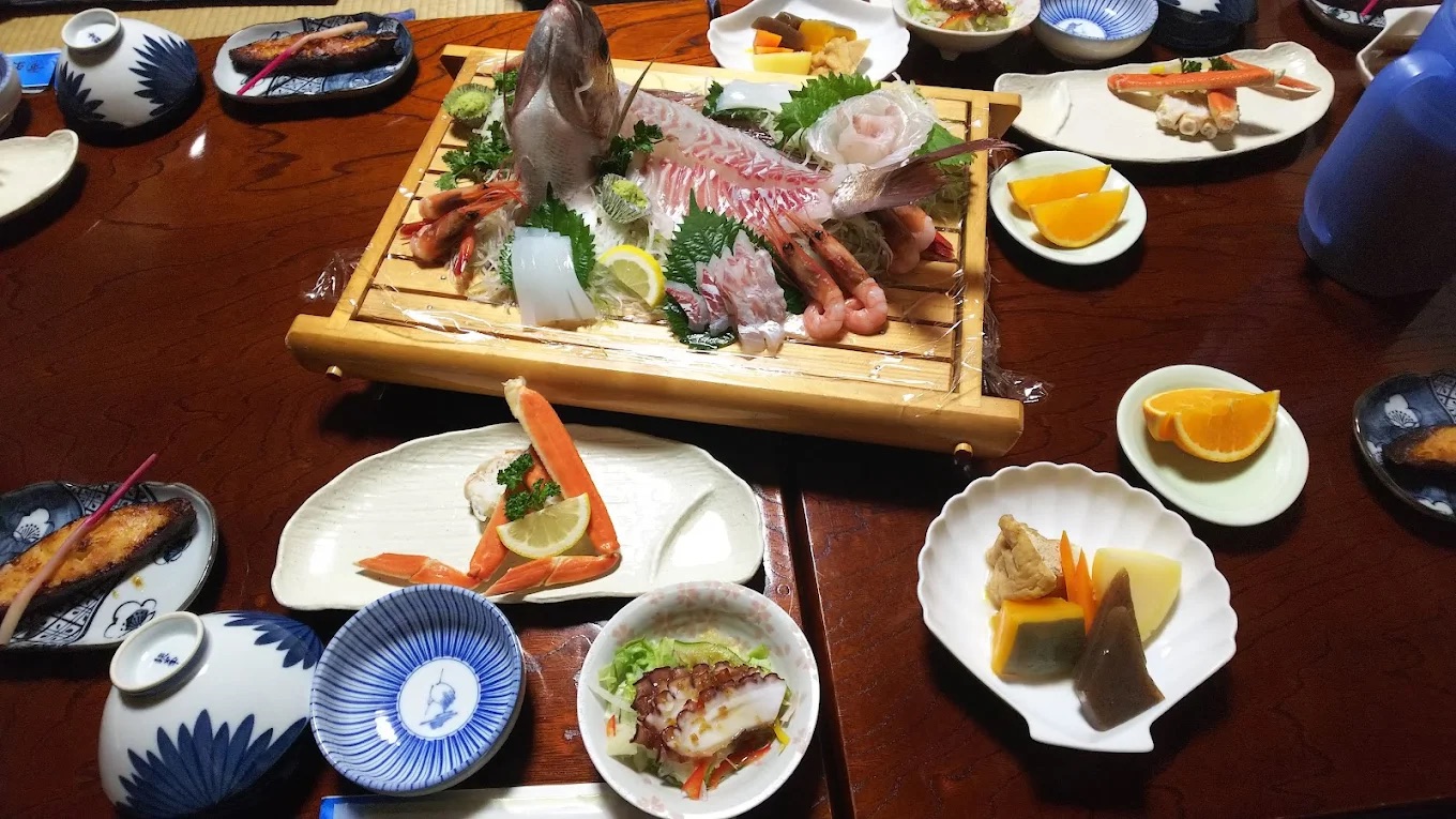 福井の食べきれない料理がすごい・豪華すぎる料理がわかる「若狭小浜 まるいち」の料理写真